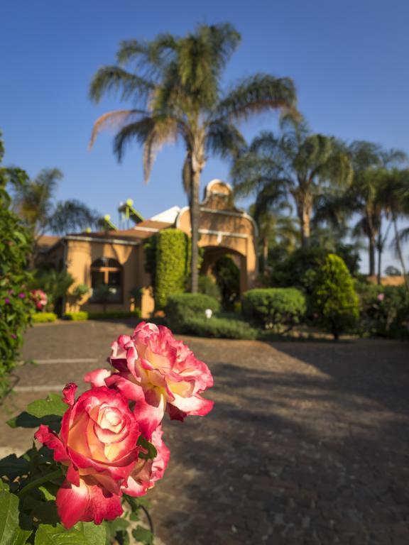 The Elegant Lodge Menlo Park Претория Екстериор снимка