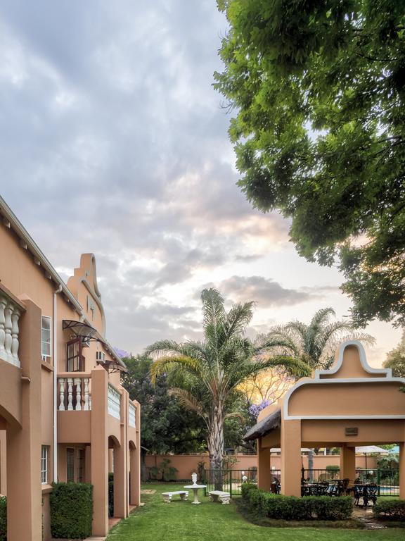 The Elegant Lodge Menlo Park Претория Екстериор снимка