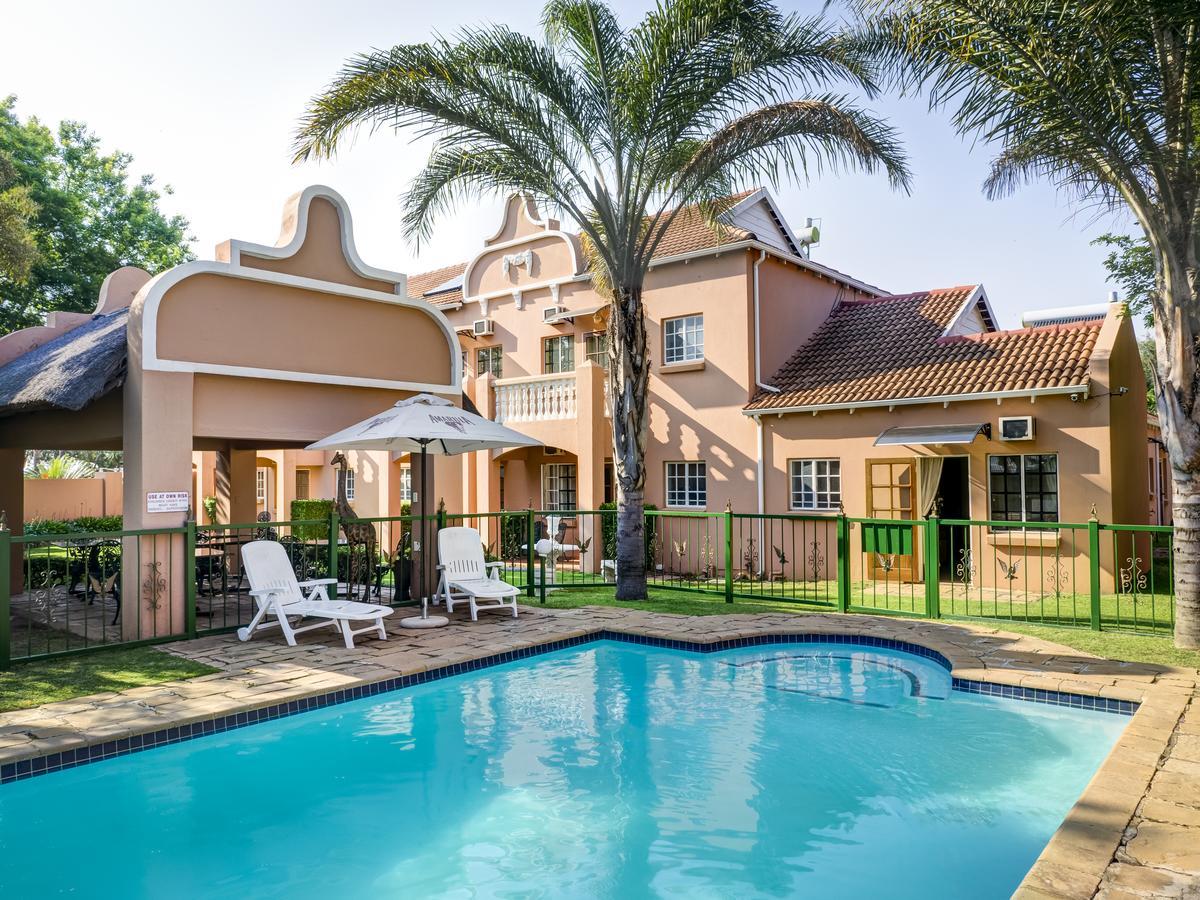 The Elegant Lodge Menlo Park Претория Екстериор снимка