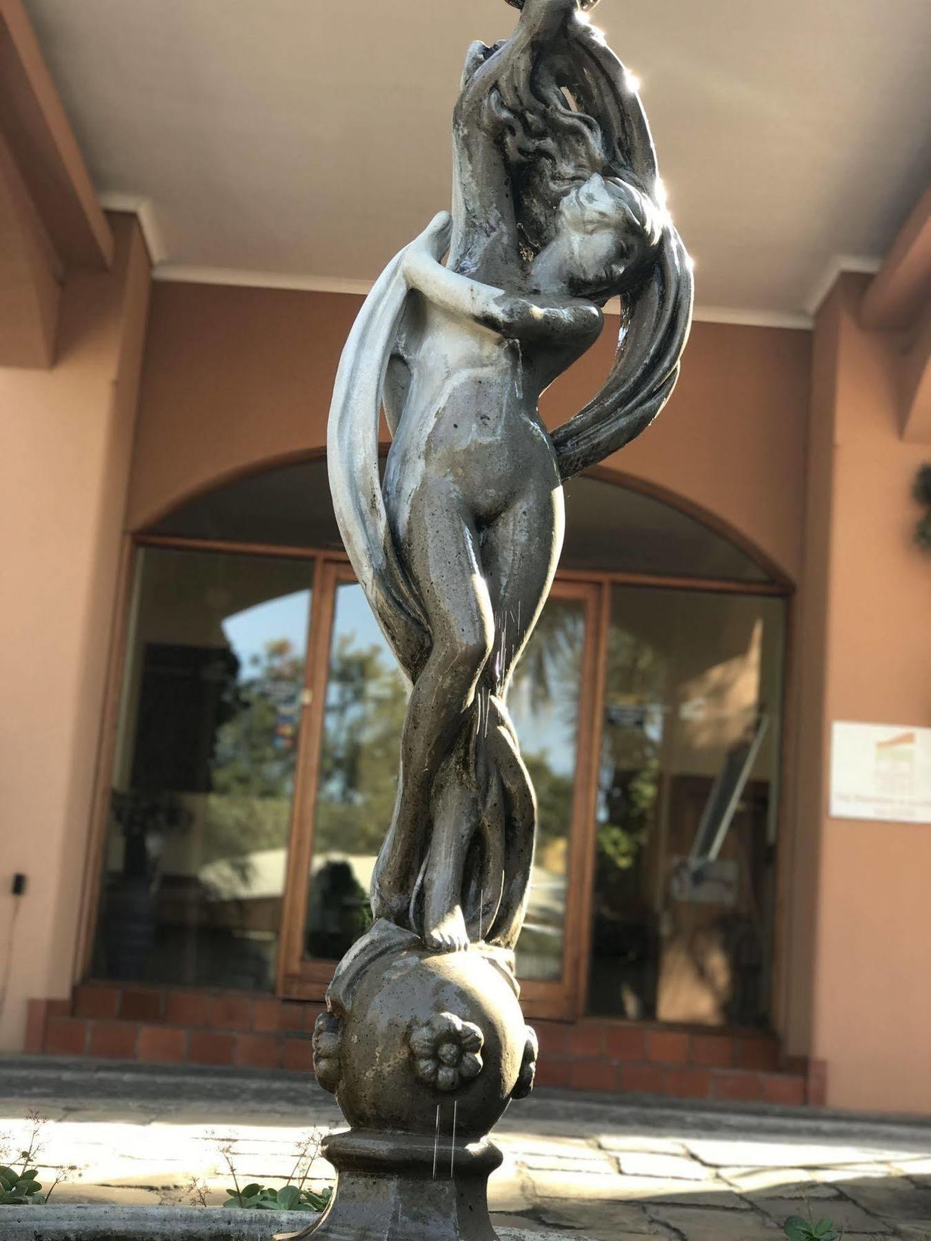 The Elegant Lodge Menlo Park Претория Екстериор снимка