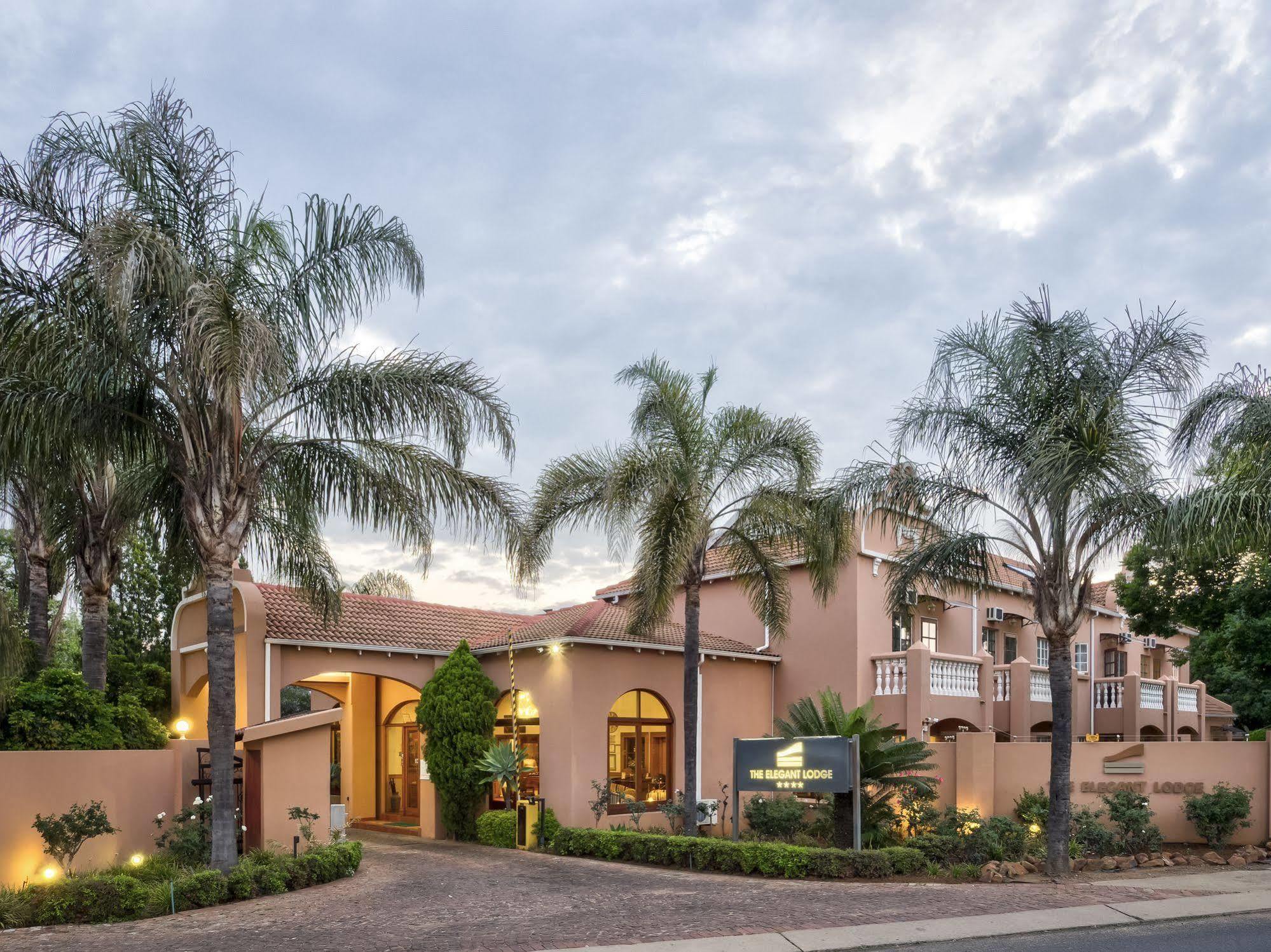 The Elegant Lodge Menlo Park Претория Екстериор снимка